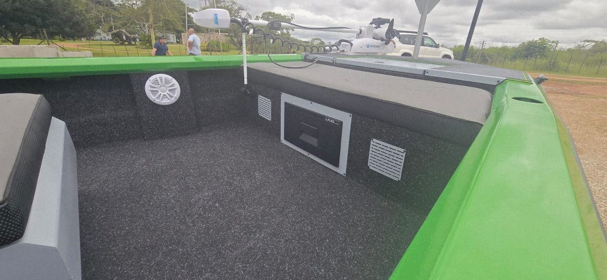 Alu-Freedom5.5 Aluminium Boat (boat on trailer)