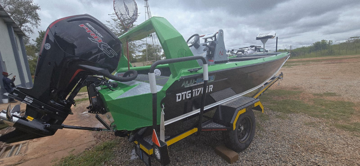 Alu-Freedom5.5 Aluminium Boat (boat on trailer)